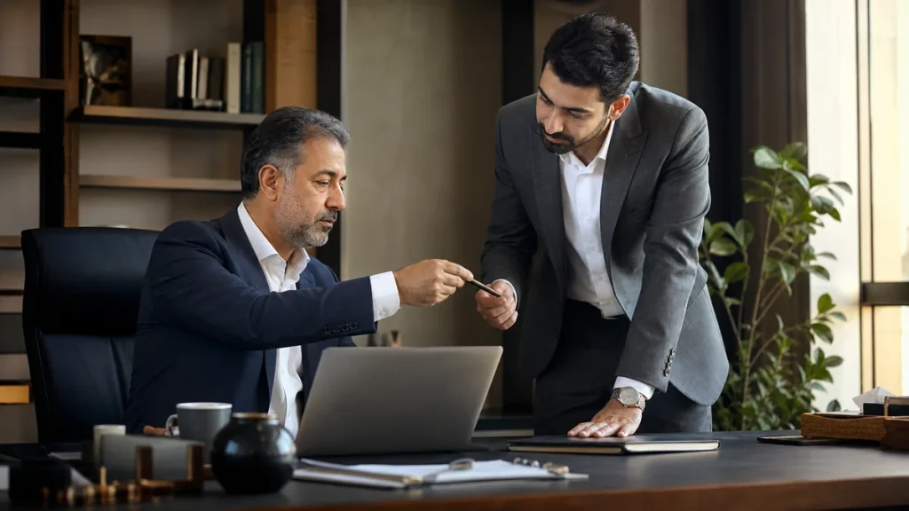 تصویر اختصاصی مقاله تغییر مدیران شرکت؛ تحویل واقعی مسئولیت چگونه انجام شود؟